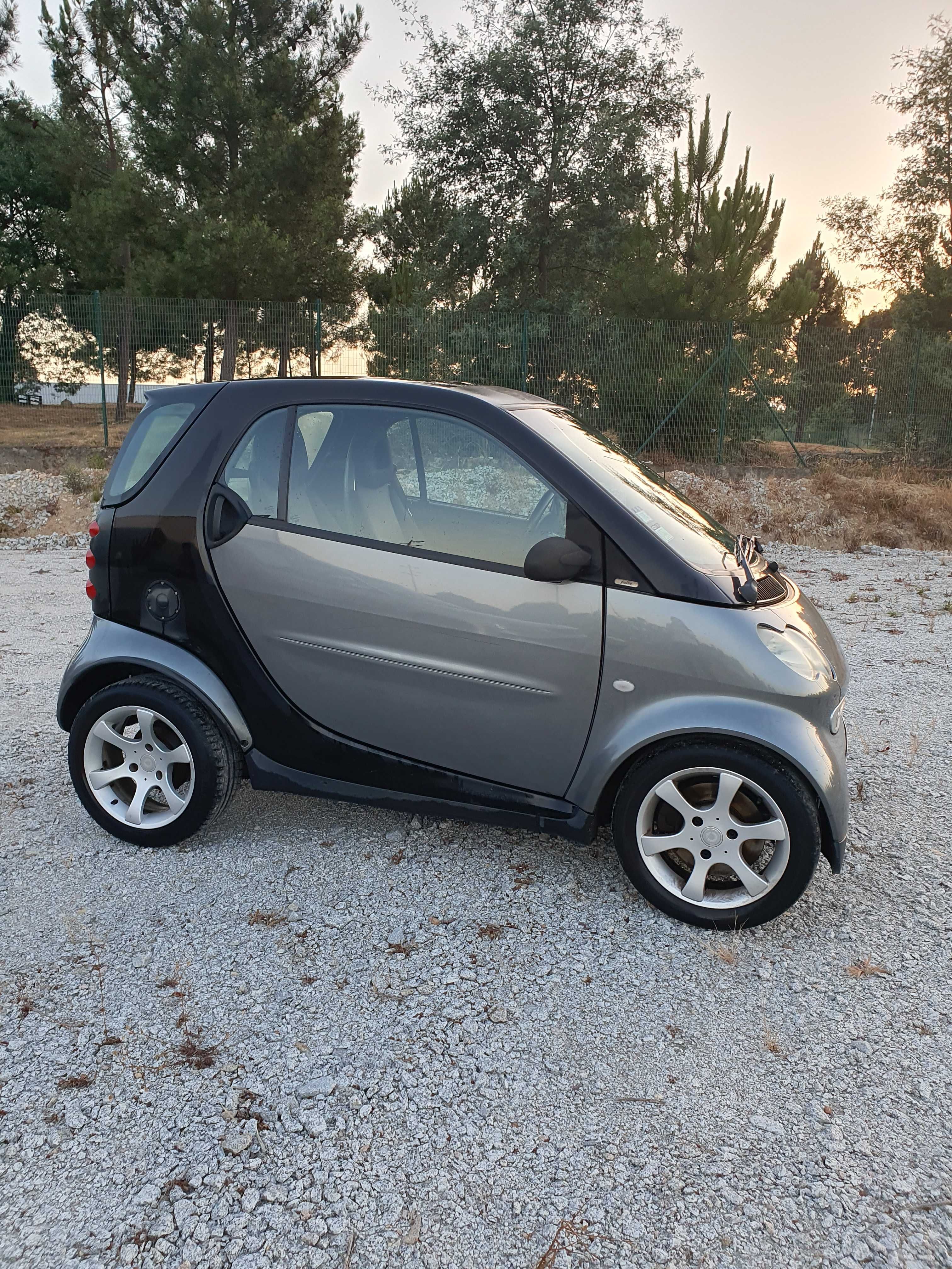 Smart four two 2004
