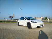 Tesla Model 3 TESLA Model 3