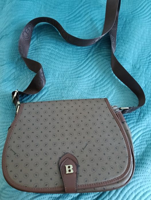 Brązowa listonoszka na szerokim pasku