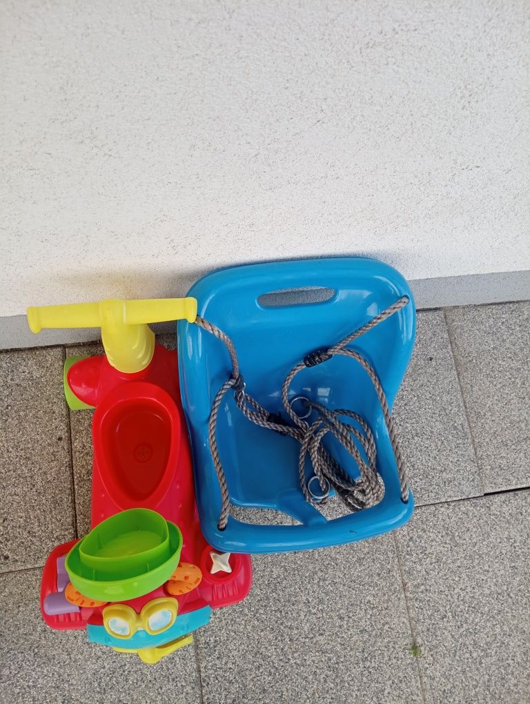 Zabawki ogrodowe: samolot jeździk chicco, huśtawka
