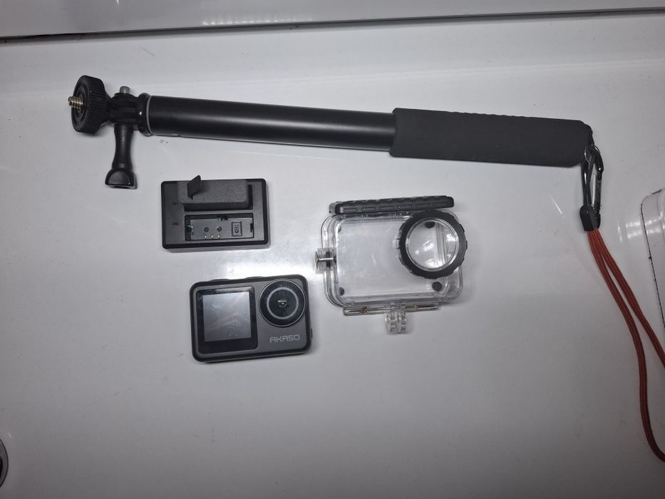 Kamerka sportową akaso brave 7le + kij do selfie