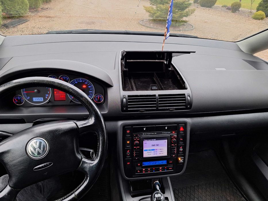VW Sharan 1.8 t 150 KM  7 osobowy
