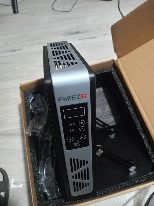 Flikeze SpectraPanel Basic 78 Терапія Червоним Світлом Настільна Підст