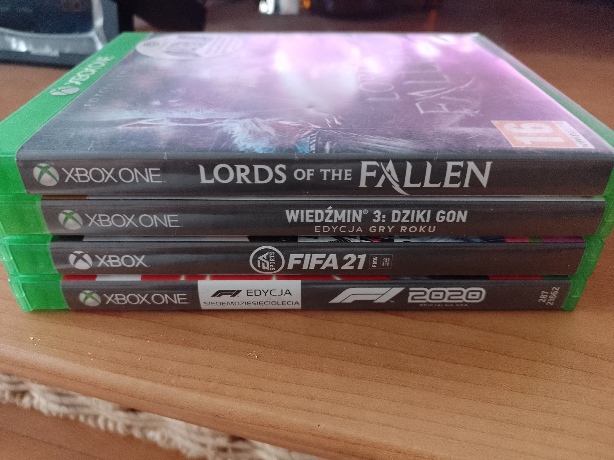Gry Xbox one wiedźmin 3, lords od the fallen, FIFA 21, F1 2020