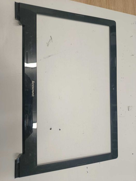 Ramka matrycy do Lenovo G50-70.