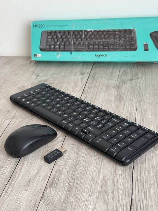Комплект (клавіатура, миша) Logitech MK220 Black IT (920-003721)