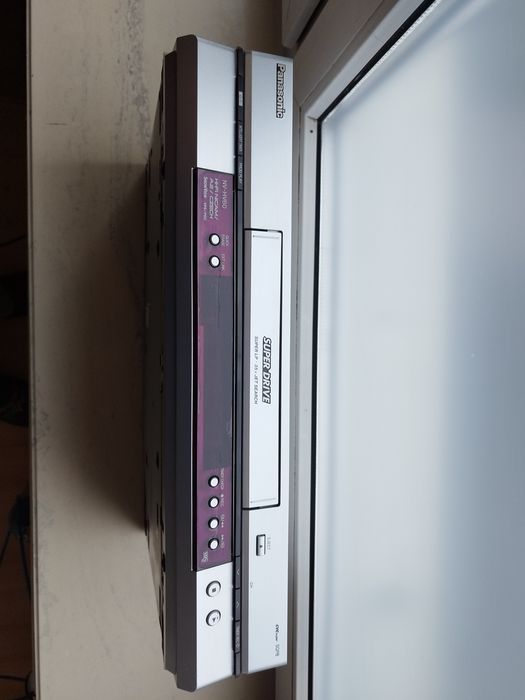 Magnetowid Panasonic SuperDrive NV-HV60