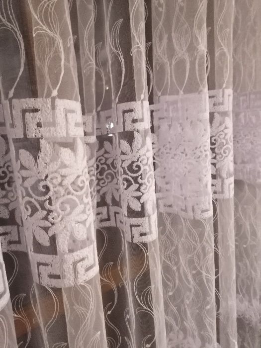 FIRANKA z metra biała 4-rzędy haftu ,haftowana ,turecka wys 280 cm