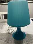 Niebieska lampka nocna IKEA