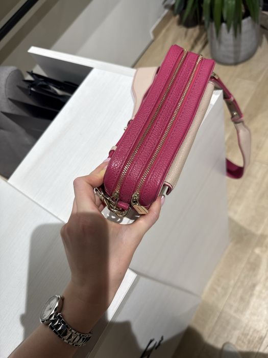 Сумочка крос-боді від Michael Kors