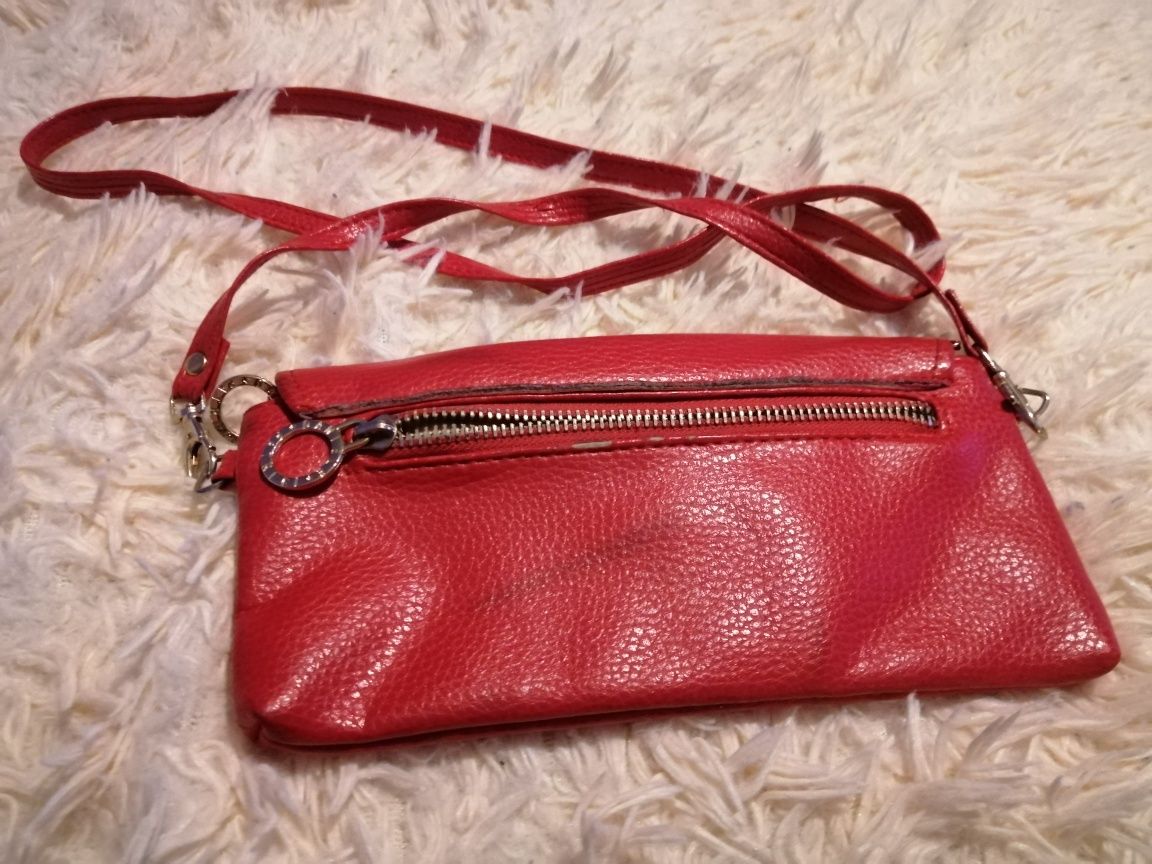 Червоний клатч-сумочка