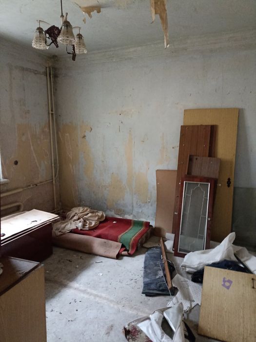 Продам двухкомнатную квартиру по улице  Черняховмкого ( Сагайдачного )