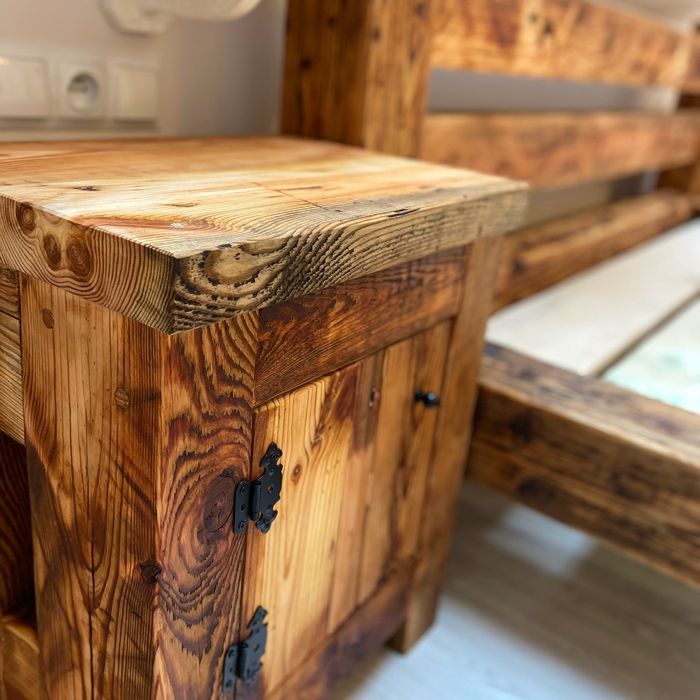 Łóżko drewniane, łóżko ze starego drewna, łóżko ze starych belek