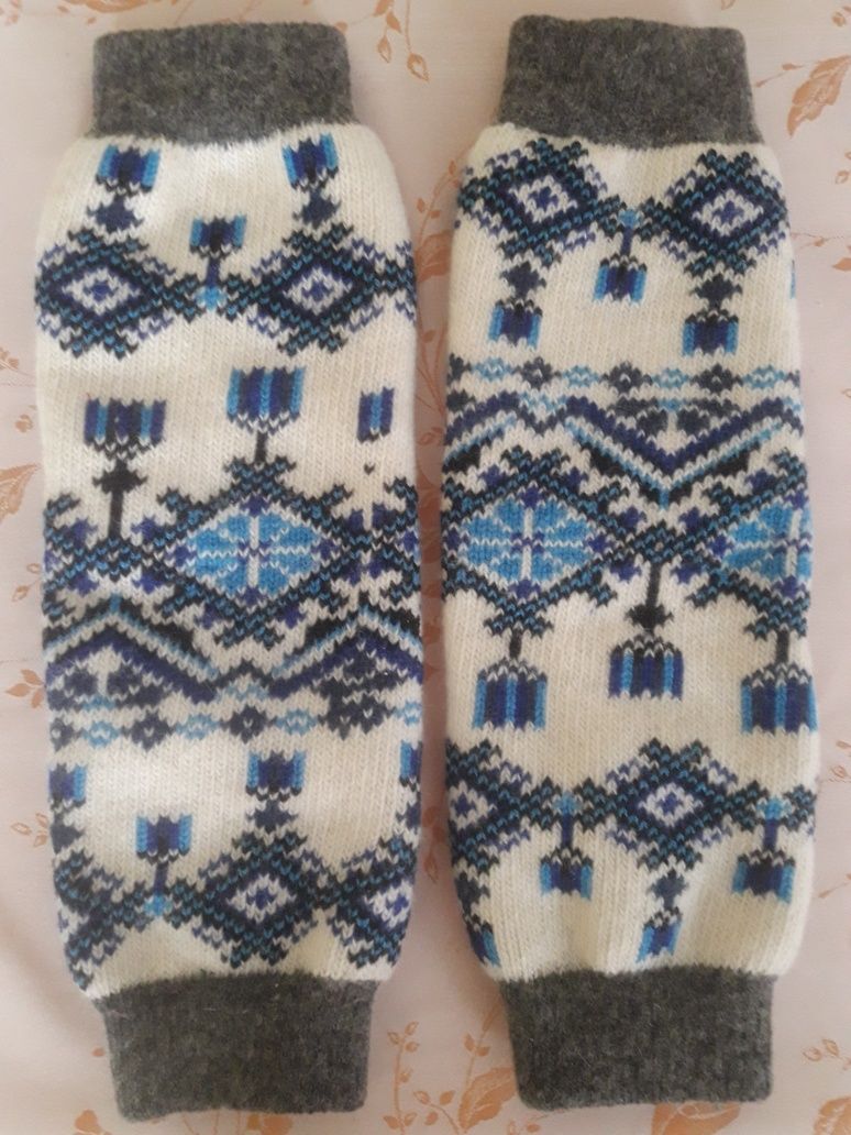 Nowe getry, ocieplacze na nogi, dług. 39 cm.