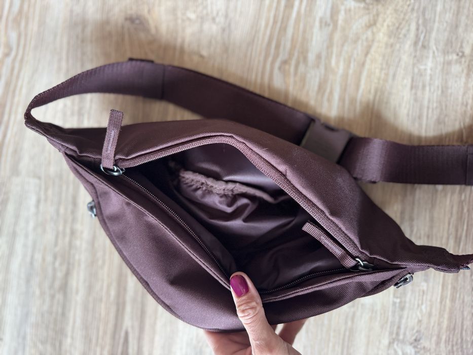 Бананка Nike оригинал шоколадний колір