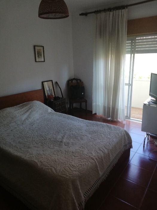 Vende-se moradia zona de Paivas (Seixal), próxima das praias da Costa