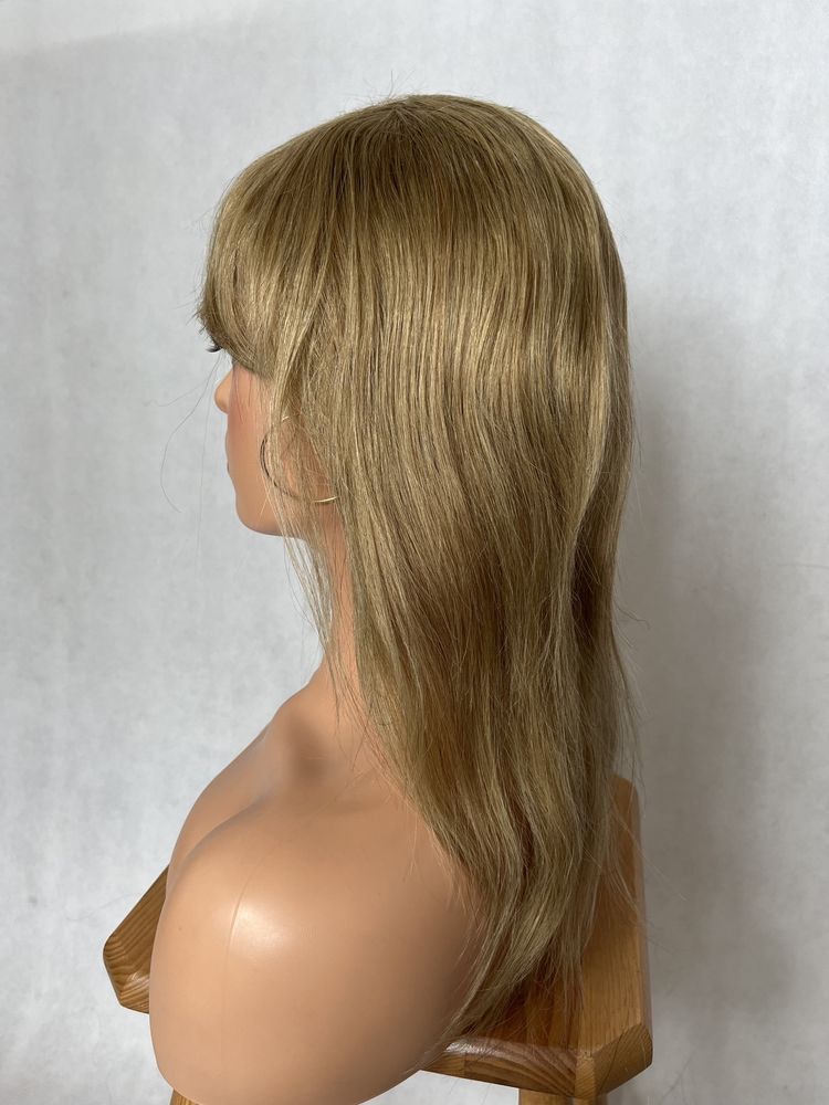 Długa blond peruka włosy naturalne z grzywka miodowa