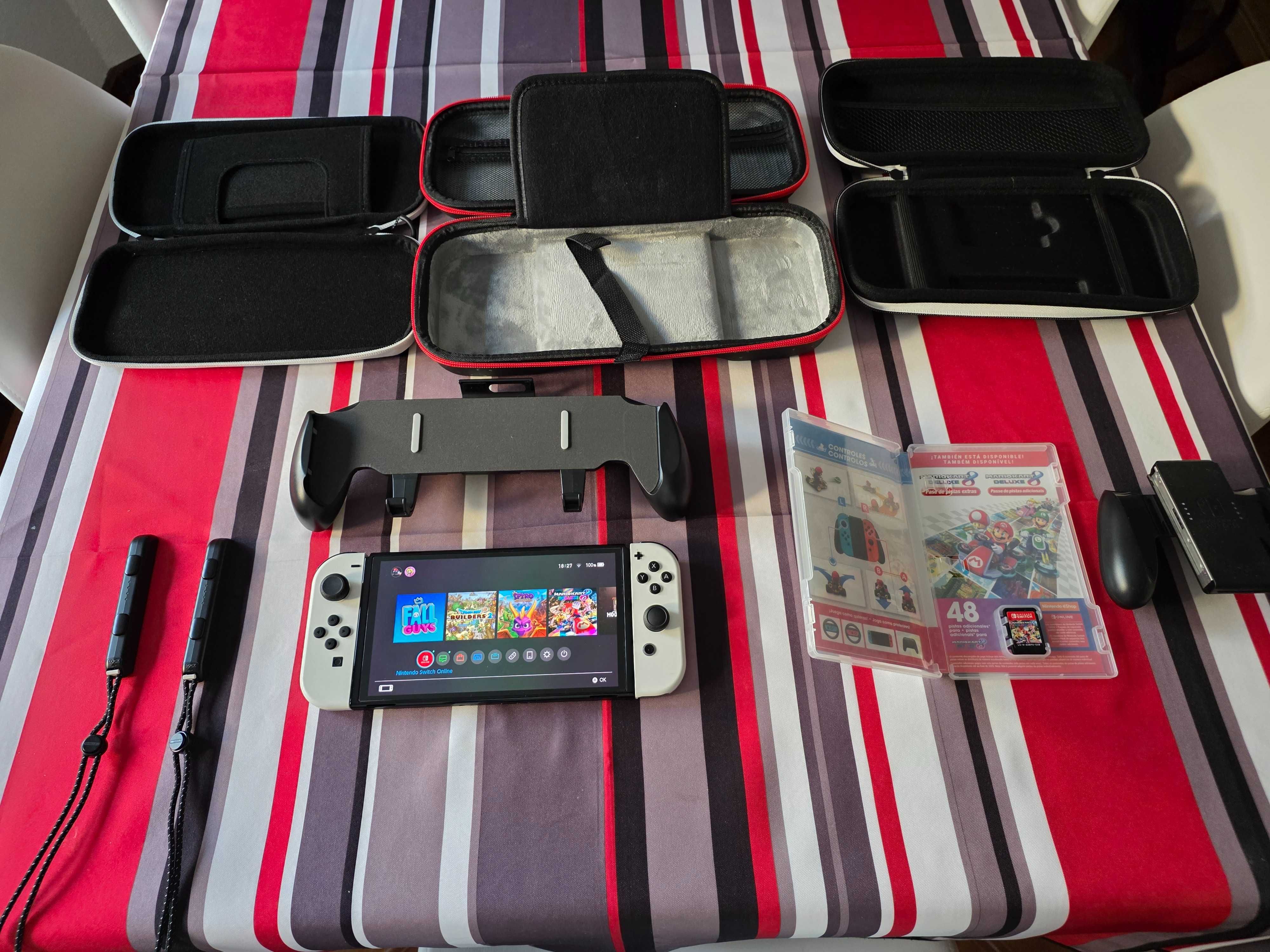 Switch OLED com Mario Kart 8