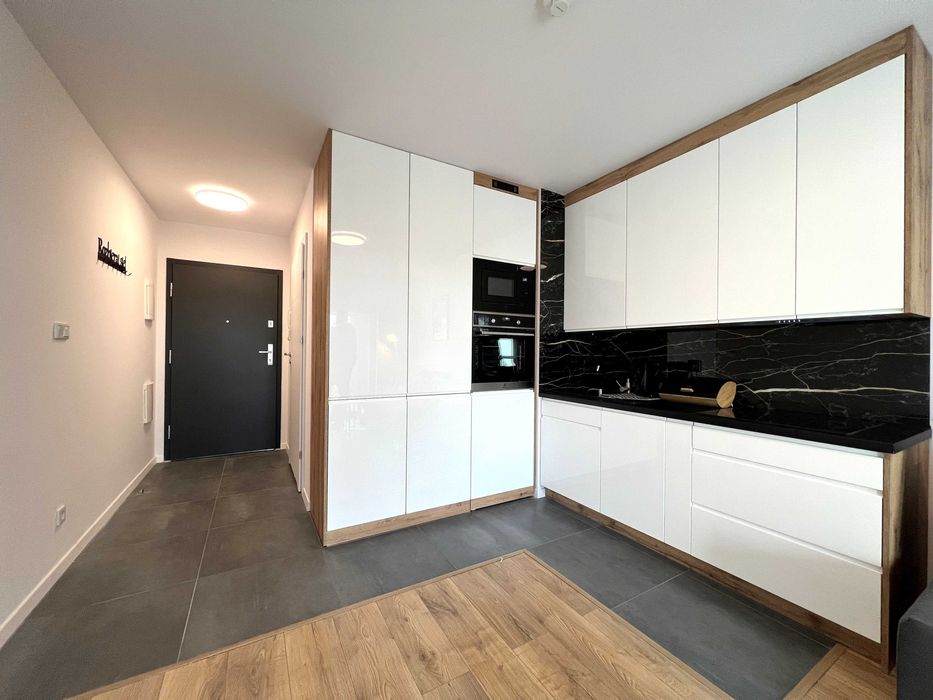 Kawalerka, 25m2, balkon, Atal City Square, ul. Madalińskiego