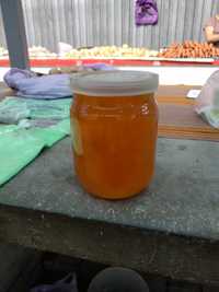 Продаж меду з свої пасіки (свіжий травневий медок)