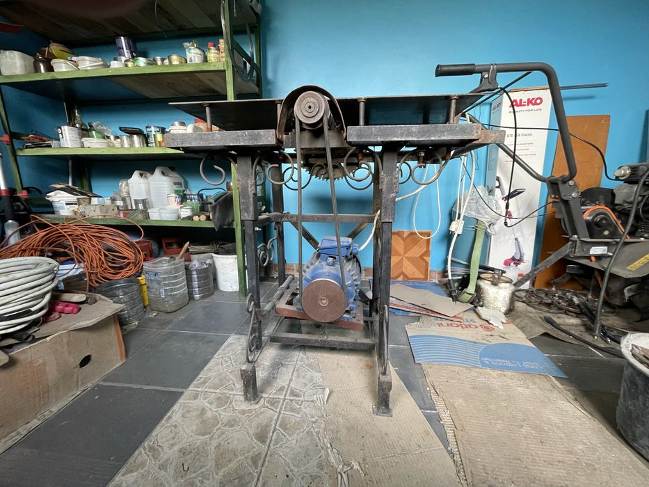 Деревообрабатывающий станок