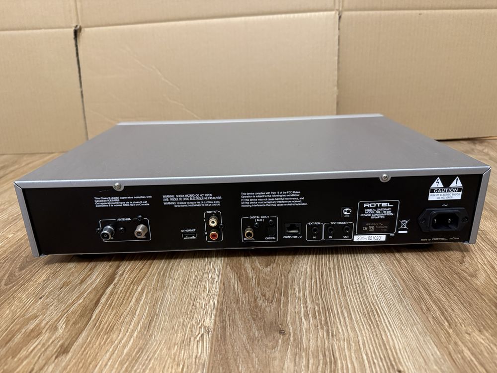 Rotel RT-09 srebrny