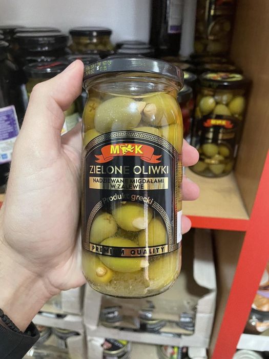 Оливки з мигдалем МК 350г / Оливки с миндалем МК 350 грамм