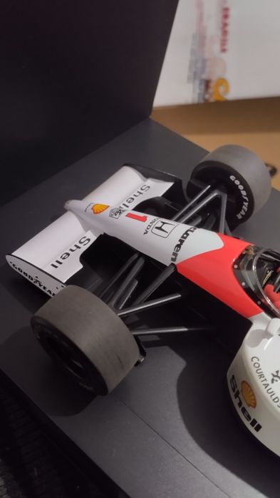 Ayrton Senna McLaren Honda MP4-6, minichamps 1:18 (novo)
