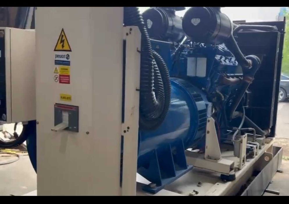 Дизельний генератор 640 кВт/800 кВА, бу