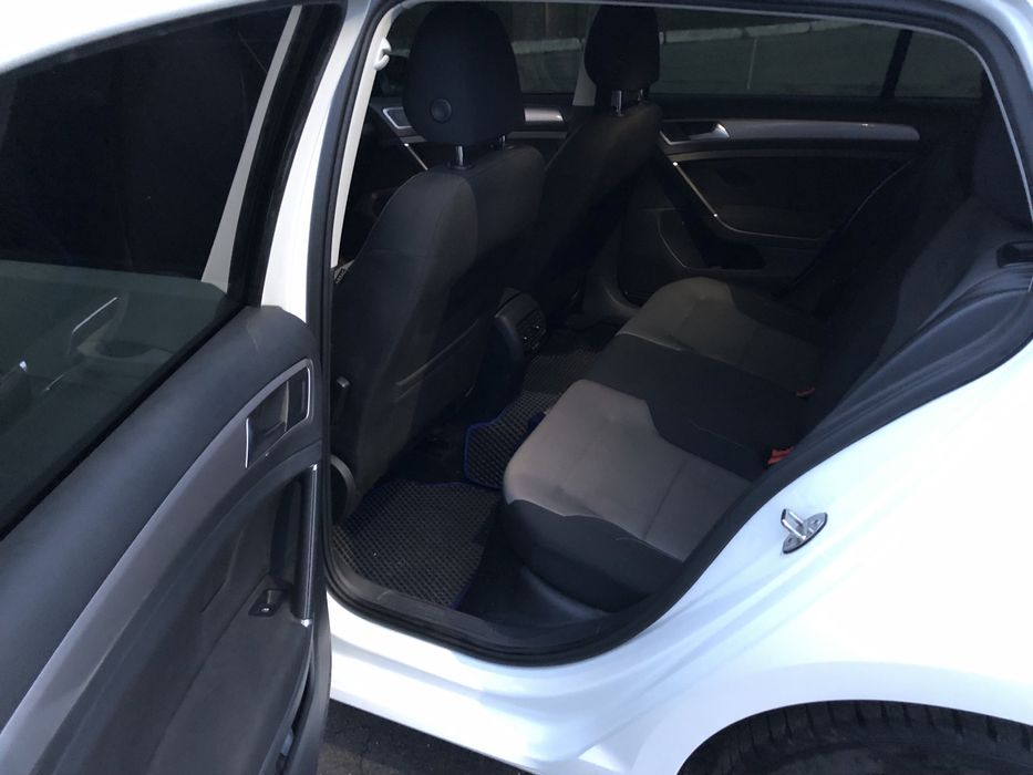 Продам Електромобіль Volkswagen E-golf