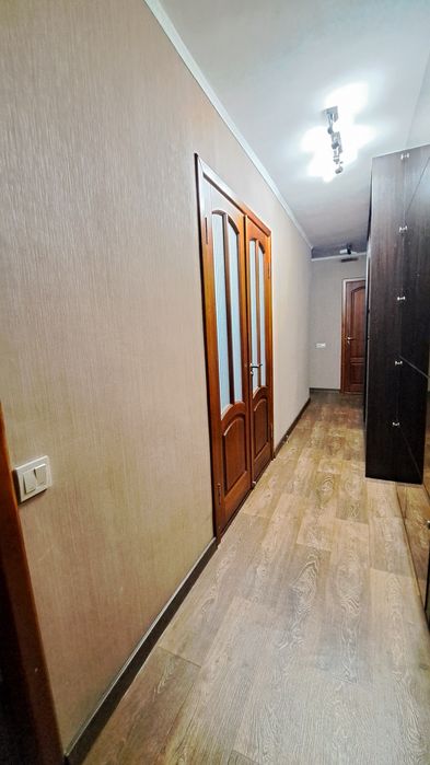 Продаж 3 кім.кв на Митниці