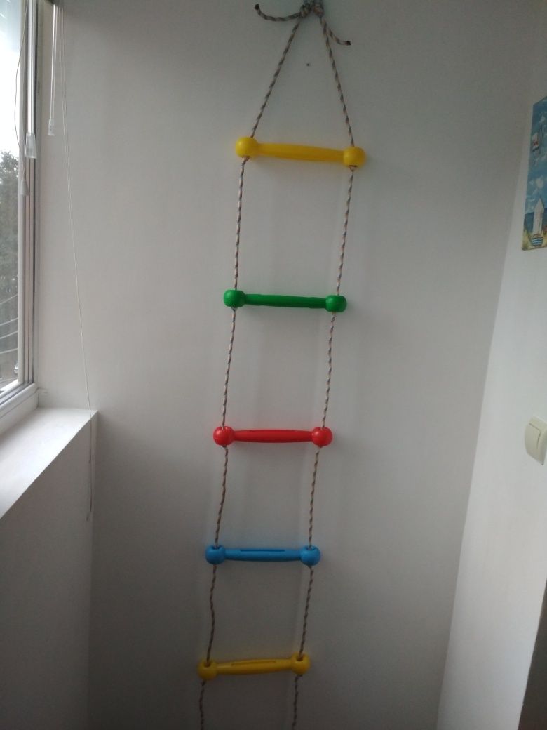 Детская навесная лестница для шведской стенки