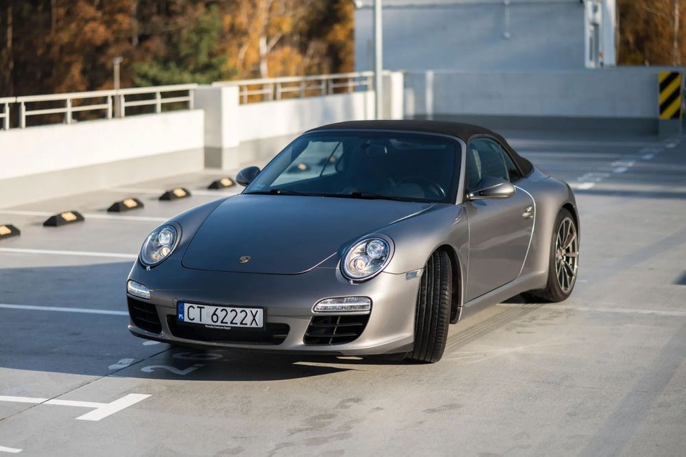 Porsche 911 Porsche 911 Carrera S Cabrio 2009 rok