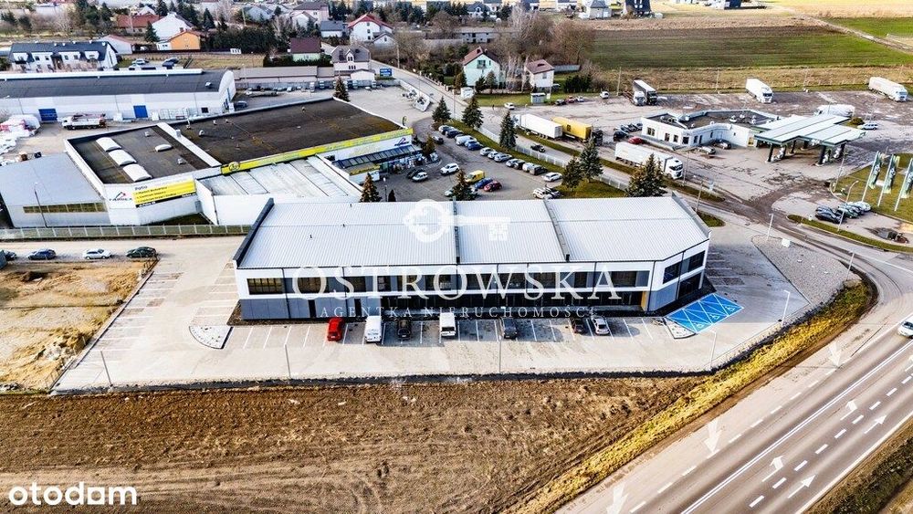 Magazyn z lokalem usługowym w nowym budynku + plac