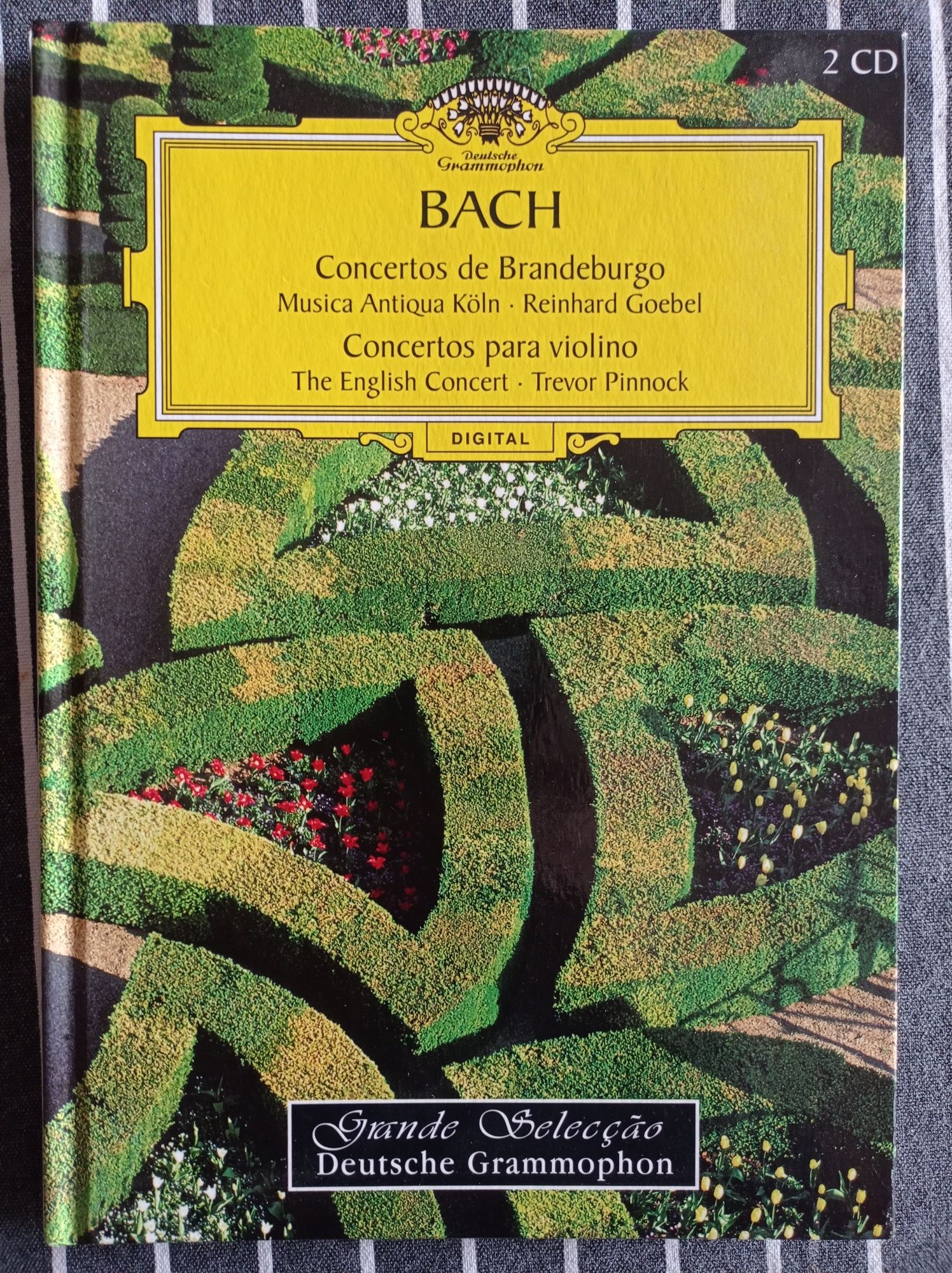 Livro + Cd's (2) de BACH