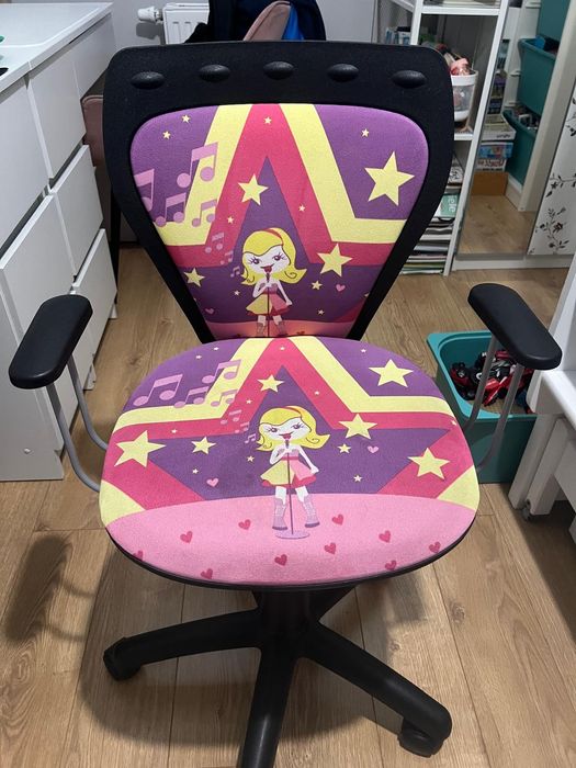 Obrotowe krzesło do biurka