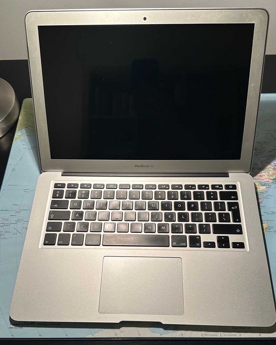 MacBook Air 13" 2017, i5, 8 GB RAM, 256 GB SSD, A1466