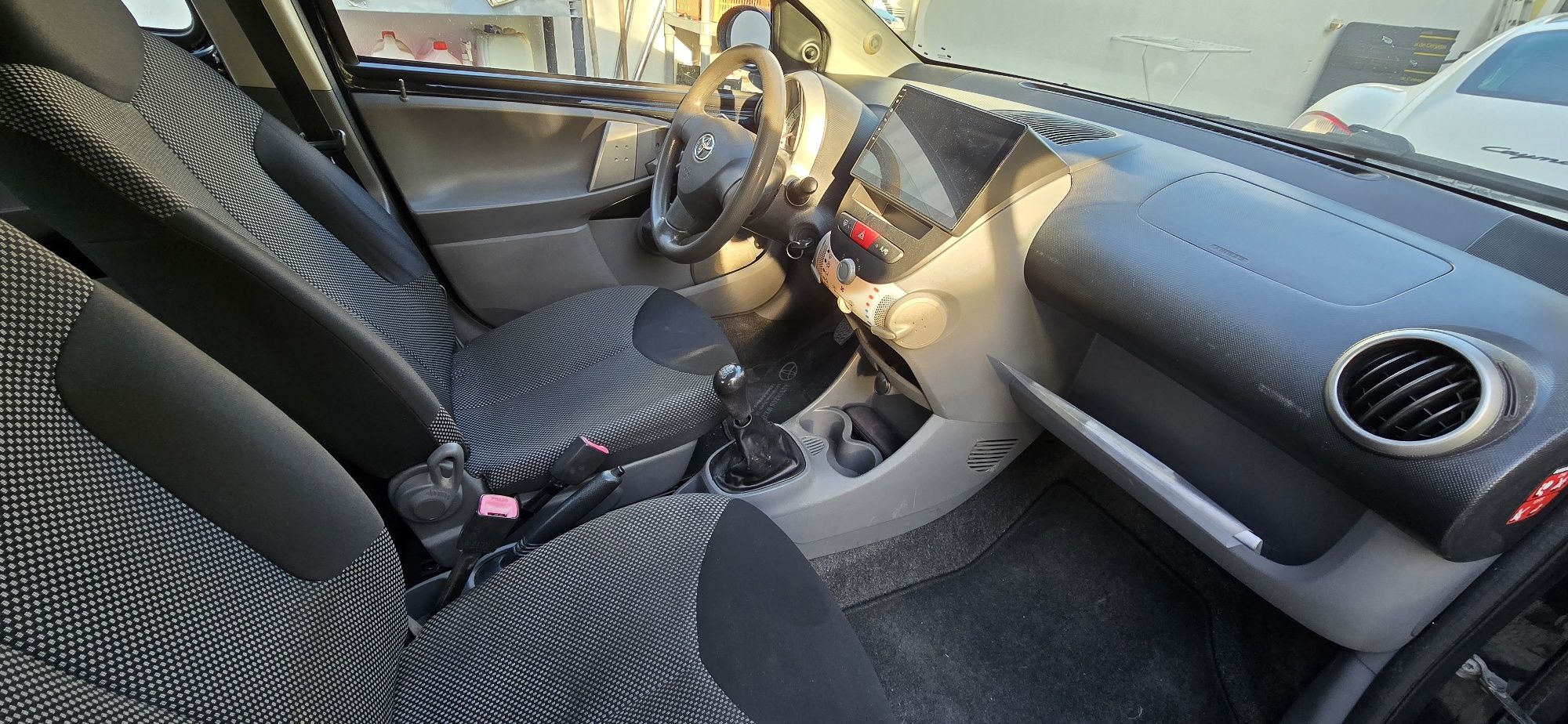 Toyota Aygo 2010  AC  5 portas