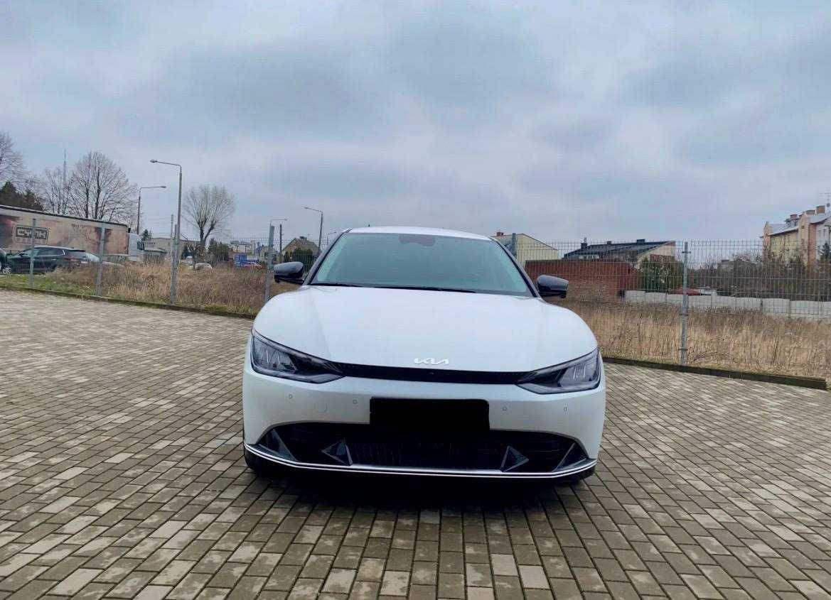 У продажі Kia EV6 2023