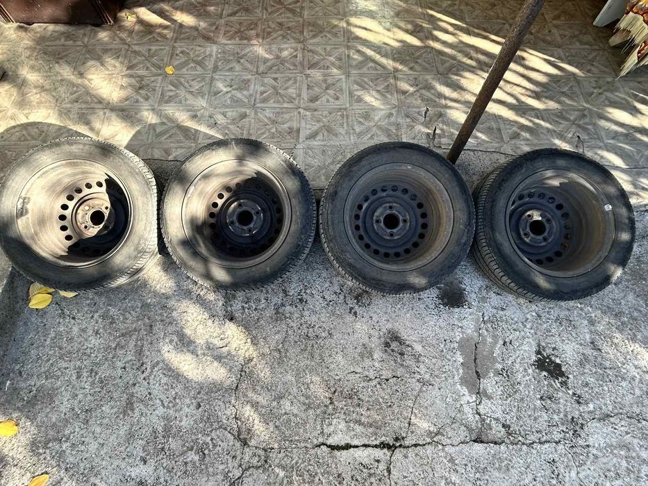 Продам колеса на ланцер 9