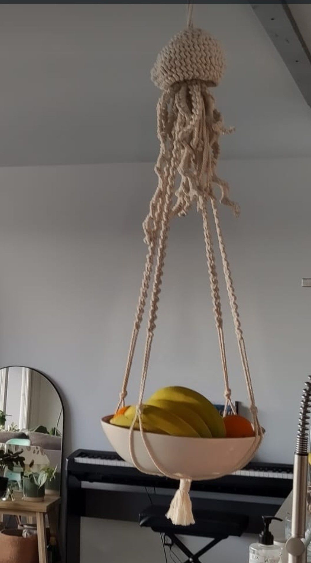 Fruteira suspença em macramé Medusa