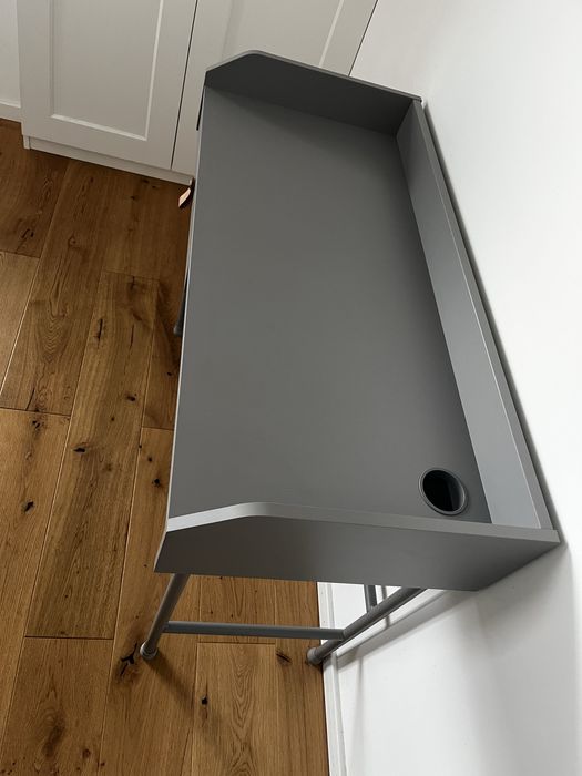 Biurko Ikea Hauga 100x45