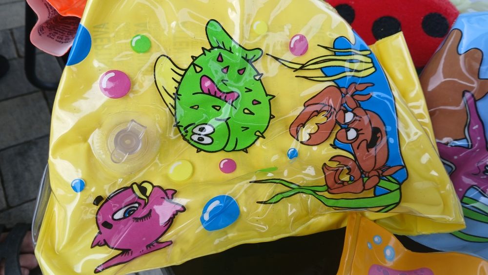 Plywaczki 4 komplety dla dzieci do pływania