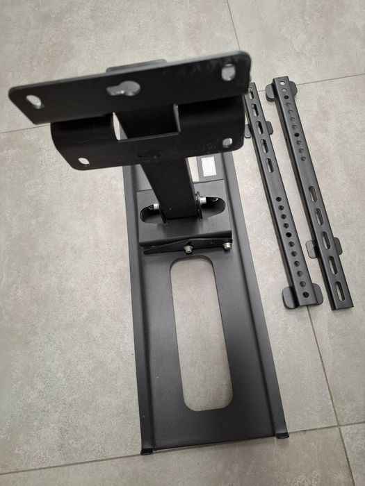 Uchwyt ścienny do telewizora