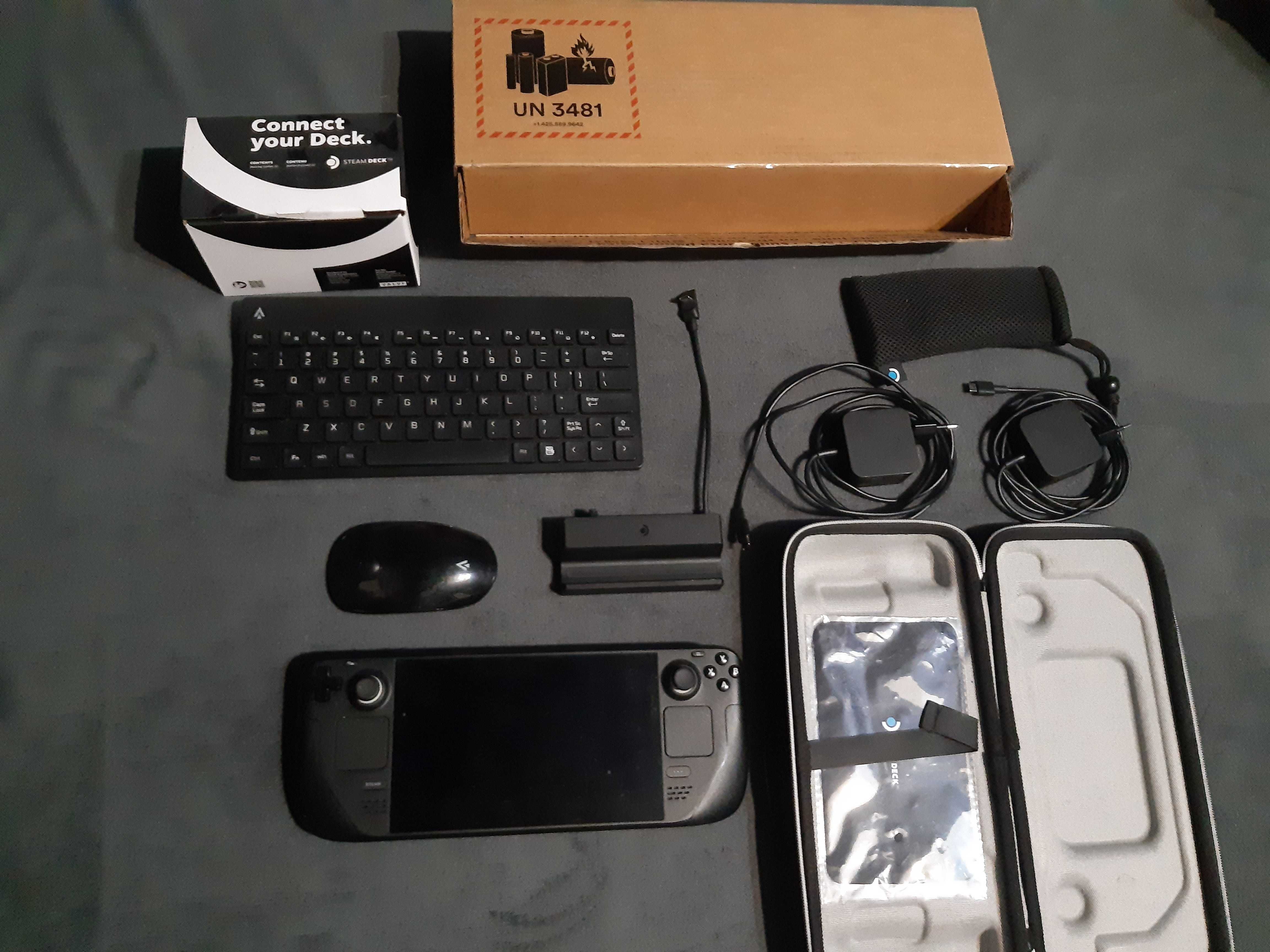 Steam Deck LCD 512GB + Dock + Karta SD 256GB