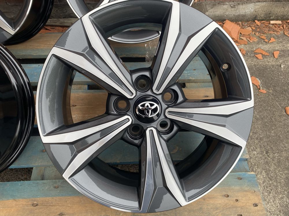 Oryginalne felgi 17 Toyota CHR Rav 4 5x114,3