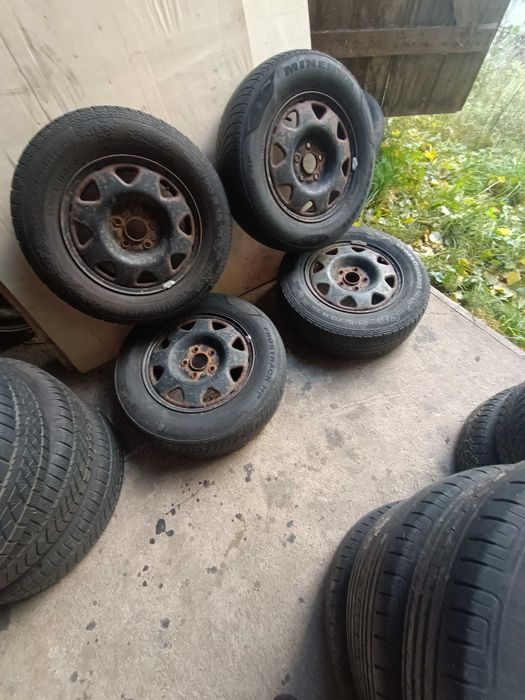 Koła felgi stalowe 15 cali 5×114.3 r15 opony zimowe 205/70 r15 Conti