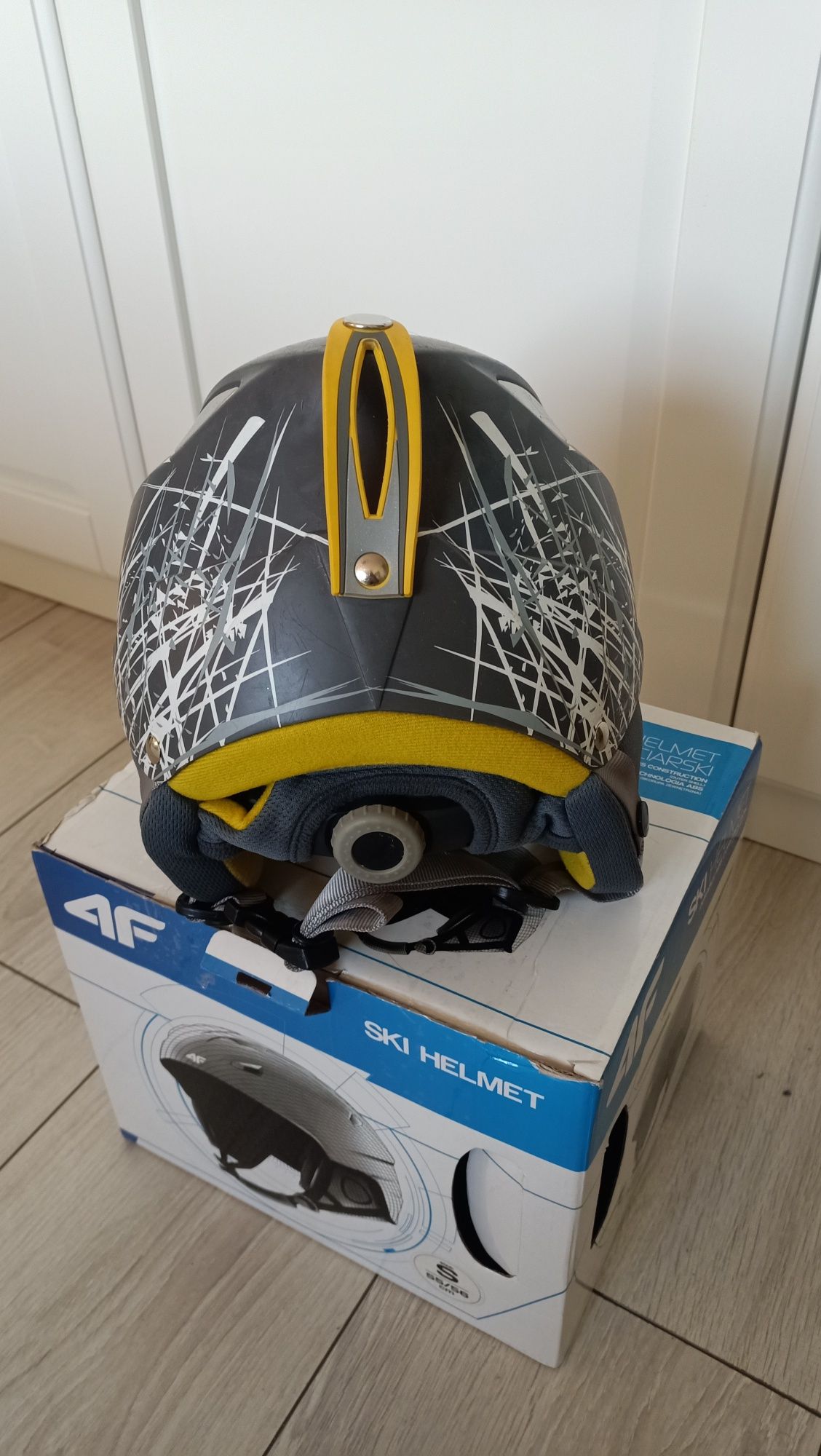 Kask narciarski 4f roz. S 55 56