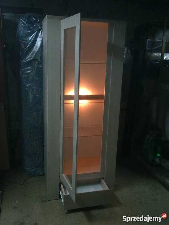 Nowe witryny 181x74x42 z oświetleniem