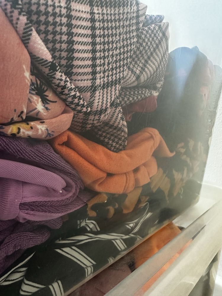 Odzież na wagę – kategoria „Sukienki”, z metkami. Second hand